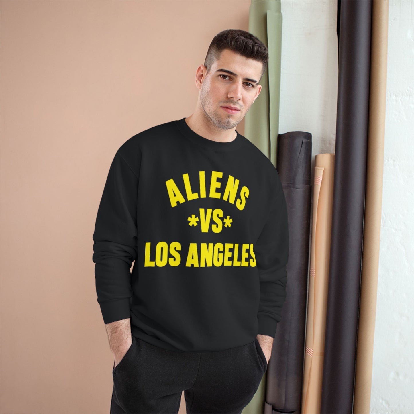 Champion Sweatshirt: ALIENS VS LOS ANGELES Graphic Sweatshirt